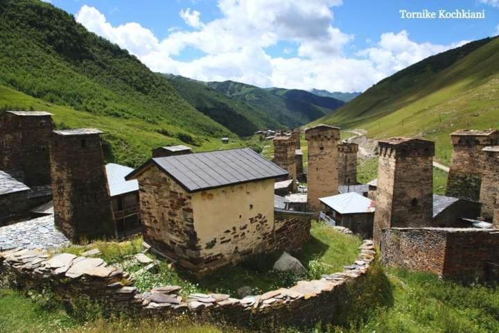 Vila Latphari In Ushguli Exterior foto